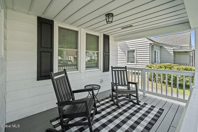 3rd image of 2012 Robinwood Avenue