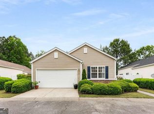 122 W Oaks Pl, Woodstock, GA 30188