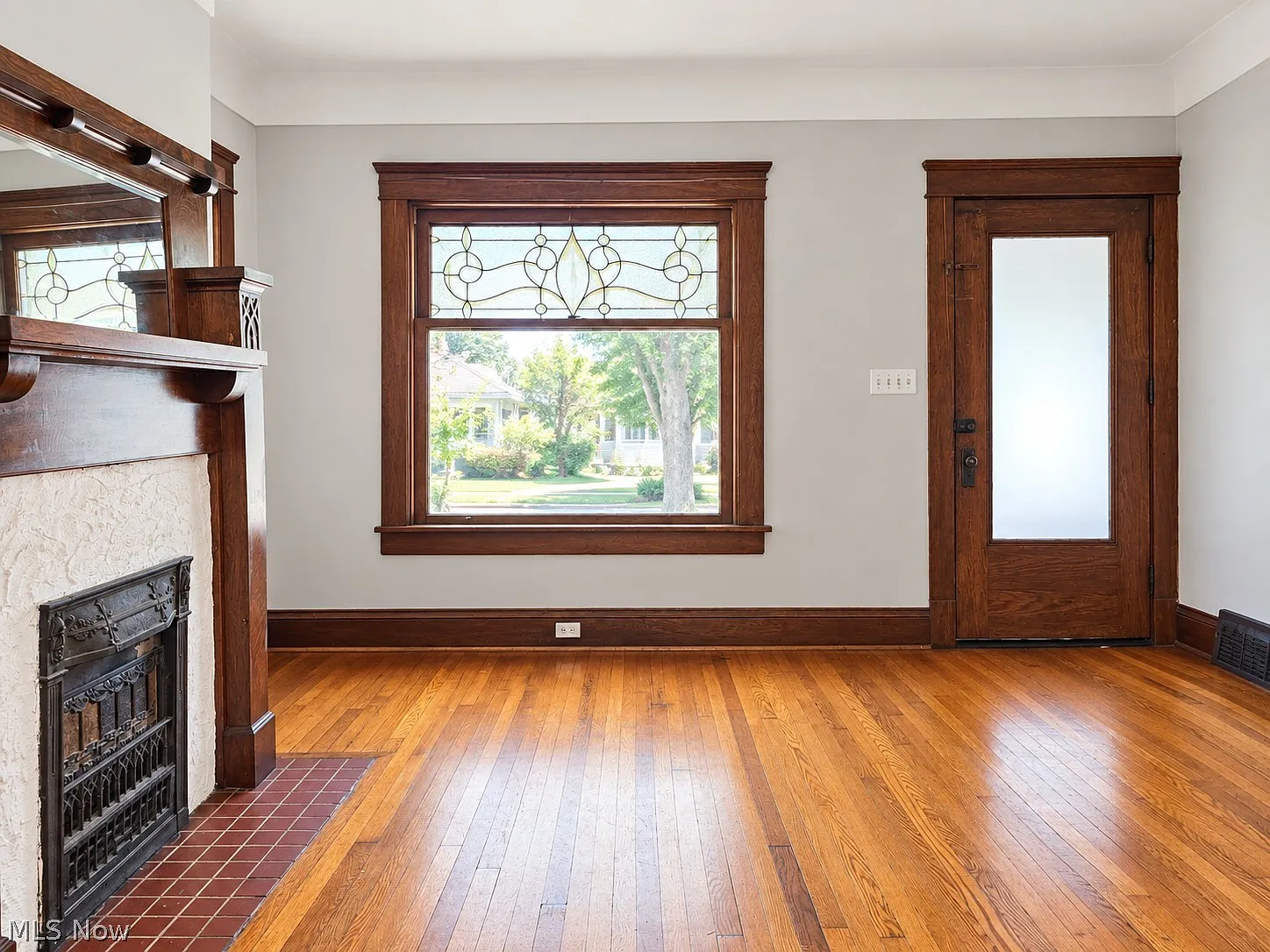 3 bed, 1.0 bath, $1,650 — Photo 3