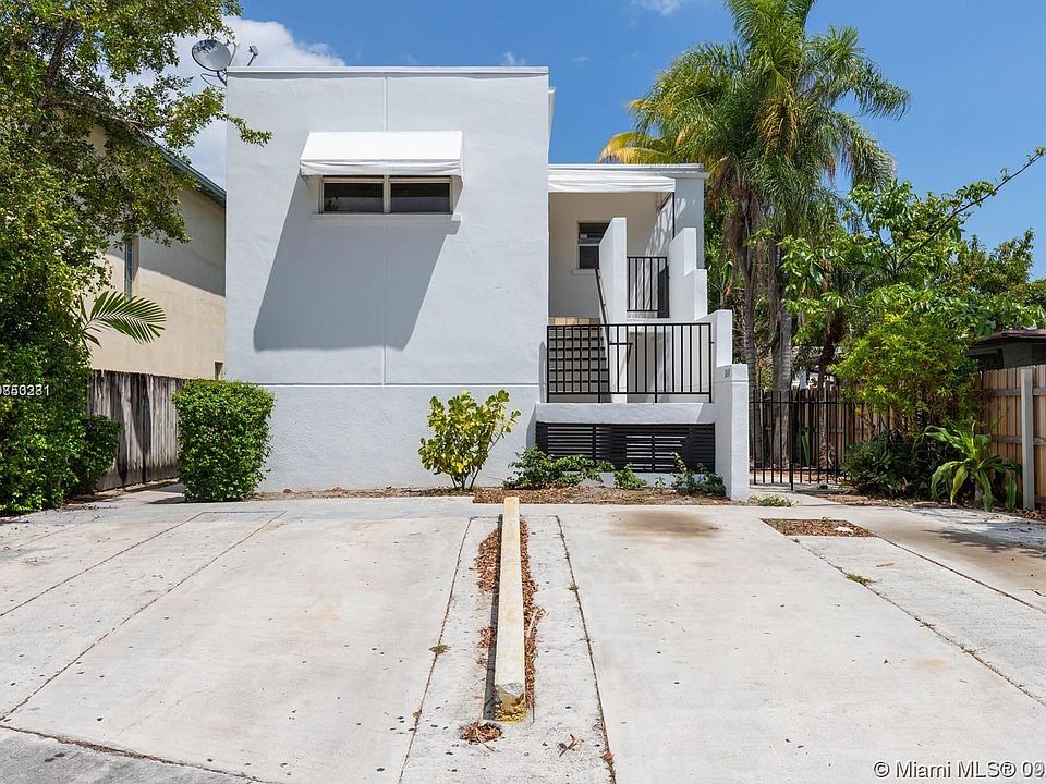 1st image of 1047 SW 25th Ave #1047