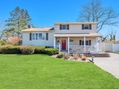11 Biscayne Drive, Selden, NY, 11784