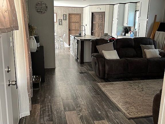 3rd image of 20 Lafayette #25