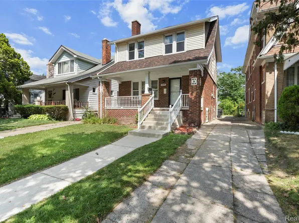 12076 Cloverlawn St, Detroit, MI 48204