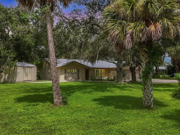 336 Timbruce Ln NW, Pt Charlotte, FL 33952