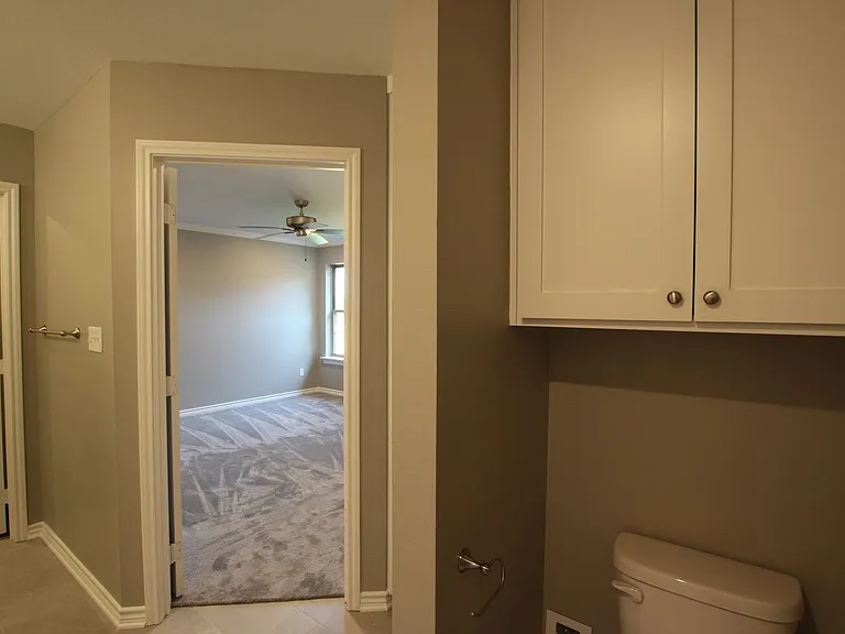 6033 Villa Rosa Way — Photo 13