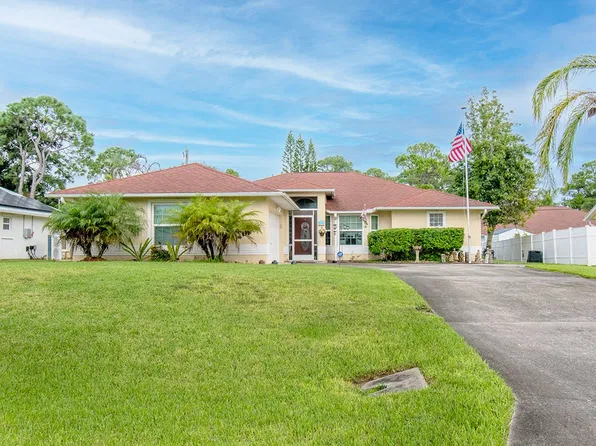 112 Melton Ave, Sebastian, FL 32958