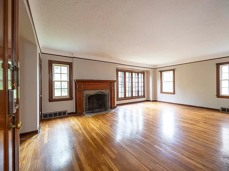 3567 Gridley Rd #UP — Photo 7