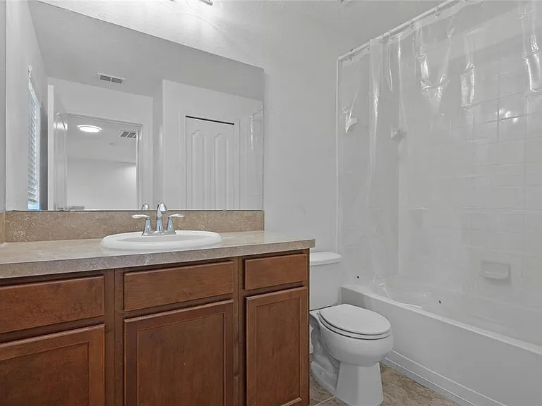 5440 New Independence Pkwy — Photo 25
