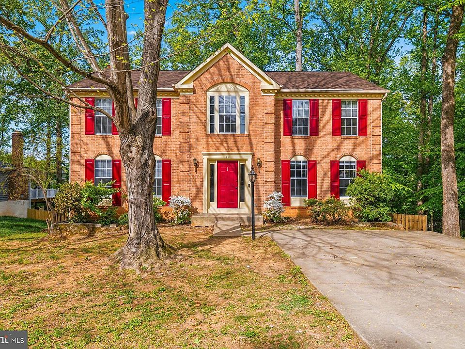 1st image of 11 Grants Ct