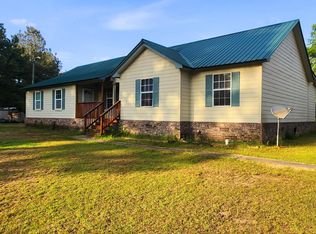 99 Burkes Cir, Forest, MS 39074