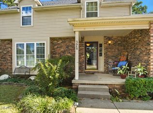 328 Briarbrook Dr, Carl Junction, MO 64834