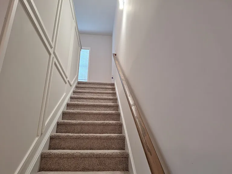 160 Marion Dr — Photo 14