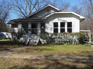 1108 S Porter St, Stuttgart, AR 72160