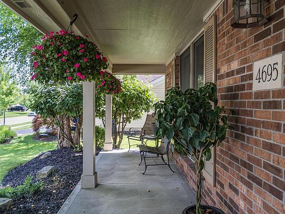 4th image of 4695 Shineystone Way