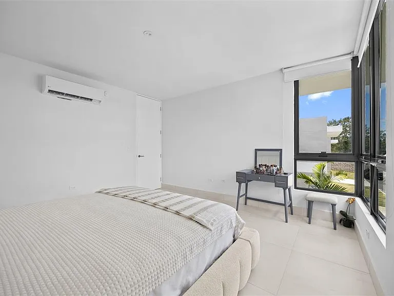 135 Salonga St — Photo 24