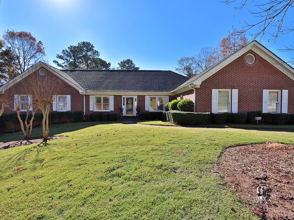 1st image of 2831 Riverfront Dr