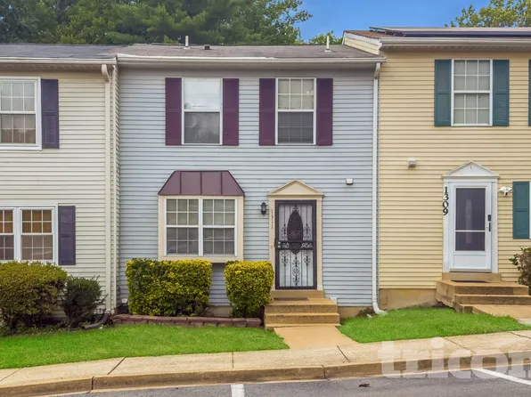 1311 Upcot Ct, Capitol Heights, MD 20743