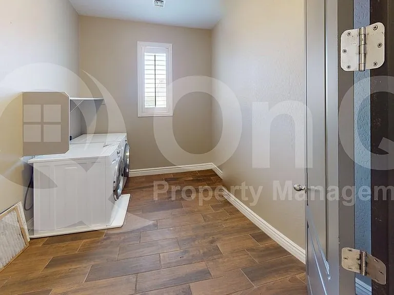 10651 E Pivitol Ave — Photo 25