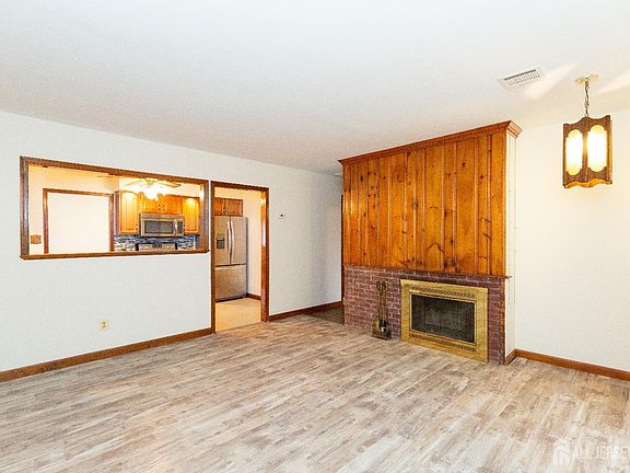 4th image of 57 Columbus Ave
