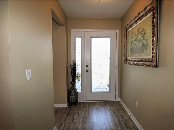 4th image of 2104 Charo Ln