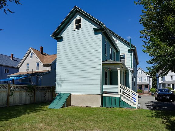 3rd image of 44 Watts St