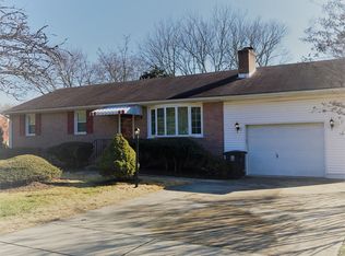 2021 Border Dr, Fort Washington, MD 20744