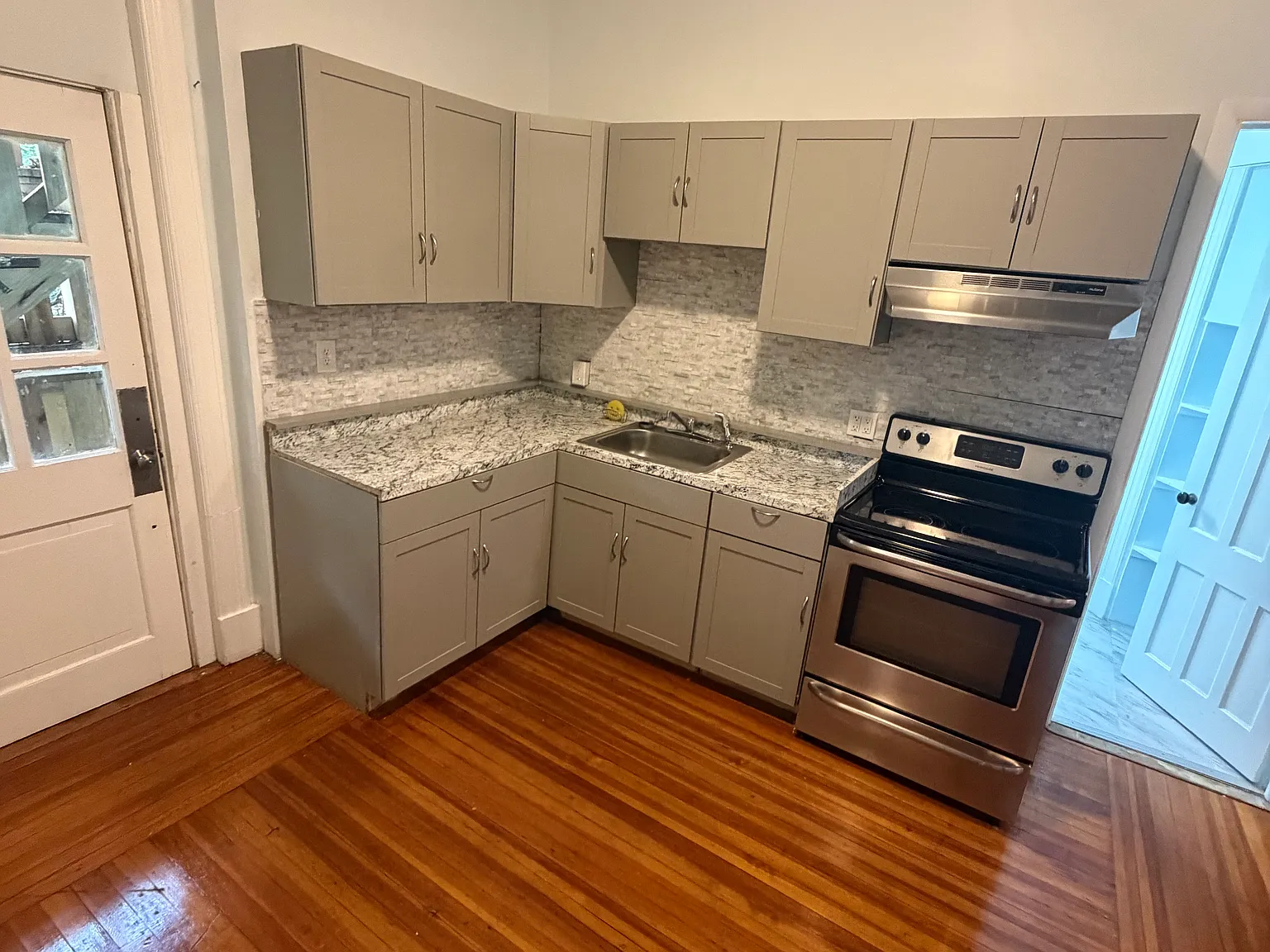 1 bed, $1,500 — Photo 3