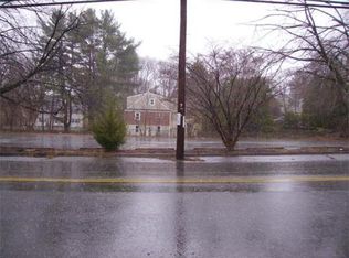 105 1/2 Waltham St, Maynard, MA 01754