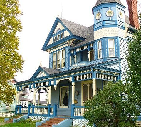 Queen Ann Architecture cir.1897