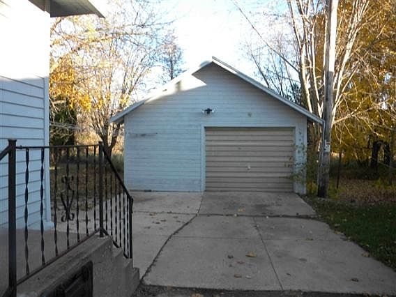 3rd image of 137 N Glendale Ave