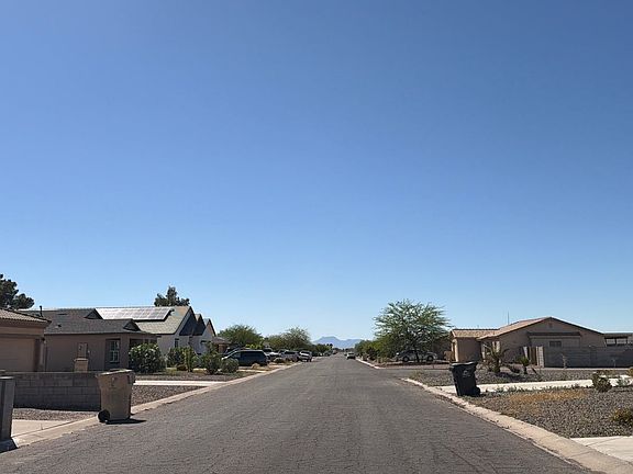 5th image of 10089 W Carousel Dr
