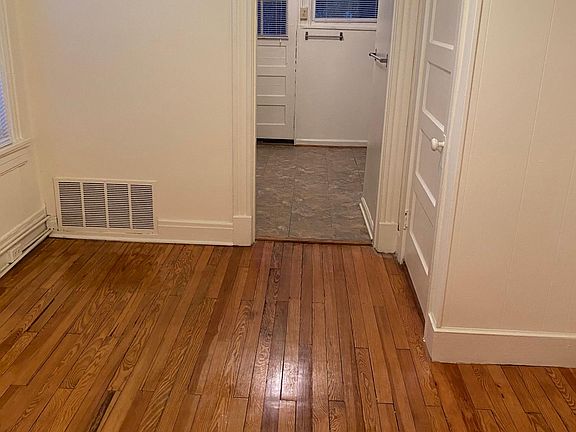 5th image of 3214 Hanover Ave APT D