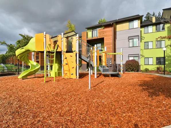 Squires Court Apartments, 10555 SE Mather Rd #B416b9fa1, Clackamas, OR 97015