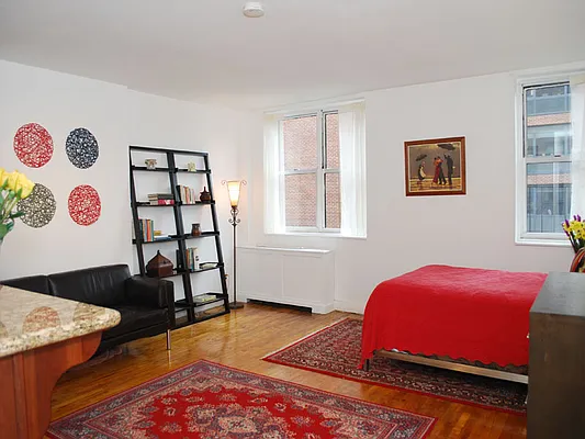 Sold by Sotheby's International Realty | media 9