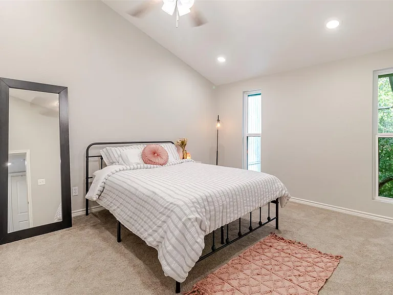 6915 Ten Oaks Cir — Photo 21
