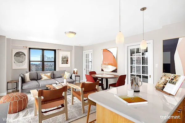 Sold by Triplemint | media 4