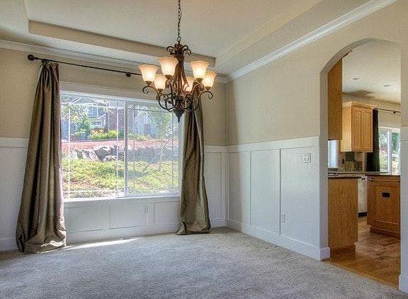 3rd image of 15941 SE Cougar Mountain Way