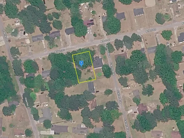 321 Arbor Dr, Hartsville, SC 29550