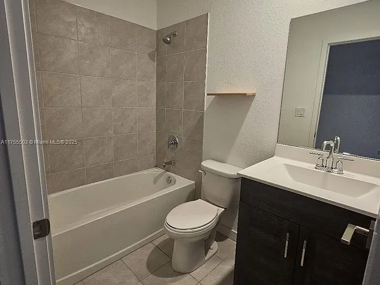 1028 SE 23rd Ave — Photo 11