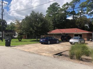 2105 Couch St, Houston, TX 77008