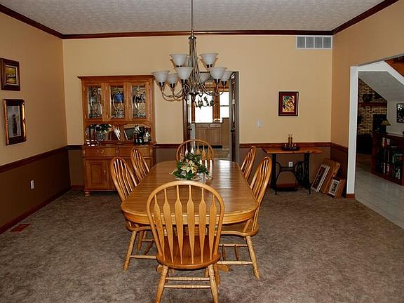 5th image of 288 Redwood Blvd