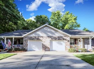 801 W Johnson St, Collinsville, IL 62234