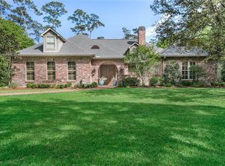 512 Pelican Ridge Dr, Madisonville, LA 70447