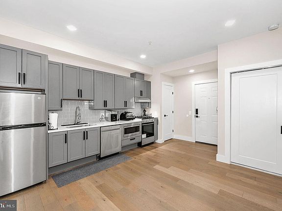 2nd image of 1028 Bladensburg Rd NE APT 38