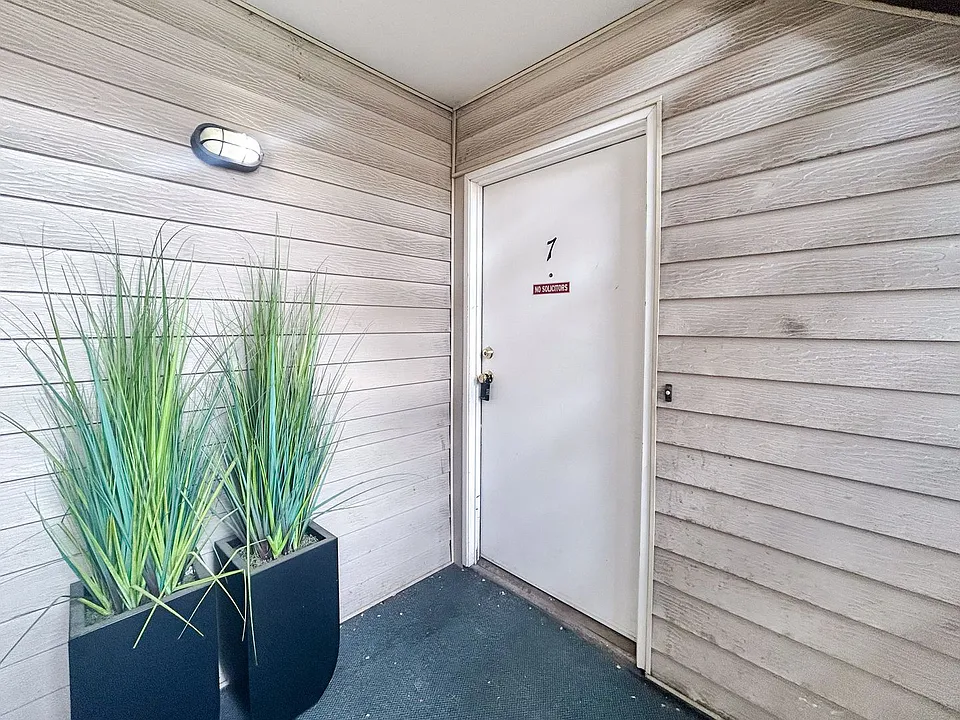 3613 S Sheridan Blvd #7