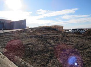 4609 Crown Point Rd NW, Mandan, ND 58554