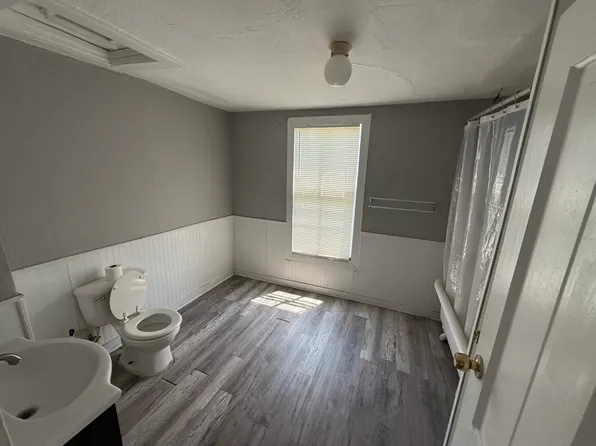 315 Oak St APT 3, Palatka, FL 32177