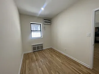 Rented by Coldwell Banker Warburg