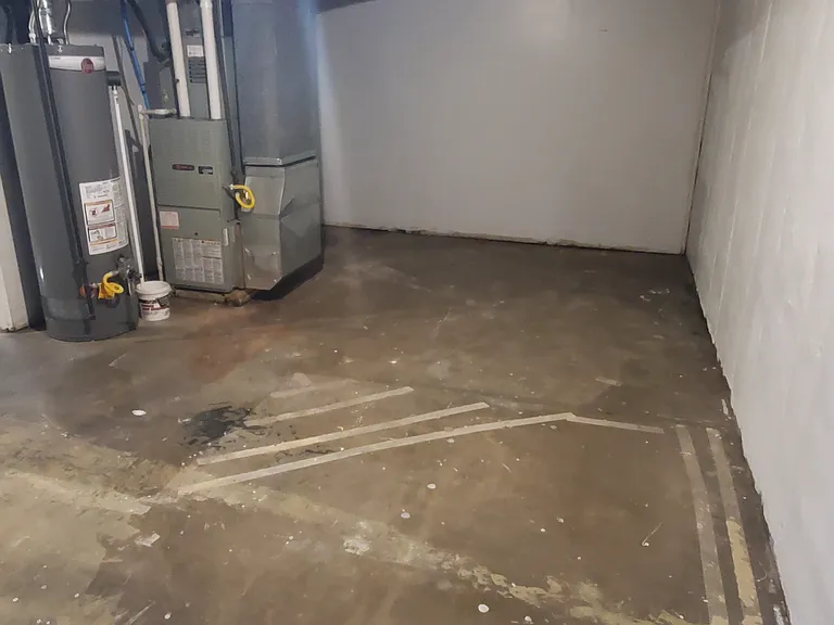 1310 E North St #28 — Photo 9
