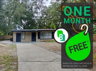 8207 Patou Dr S, Jacksonville, FL 32210